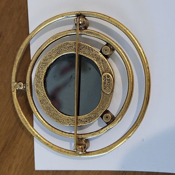 Designer Patricia Locke Hematite Crystal Jewelry Brooch and Clipon Earrings - Picture 4 of 12